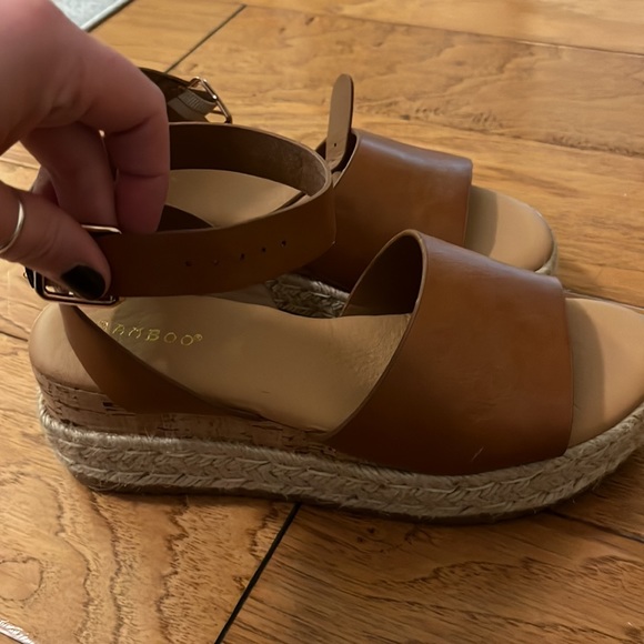 Tan espadrilles platform sandal - Picture 4 of 6